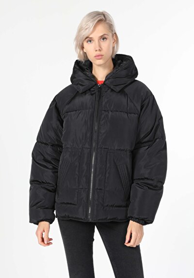 Image de Veste Noir Regular Fit Femme