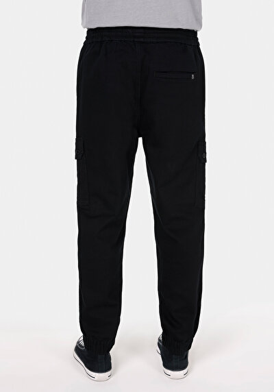 Image de Pantalon Noir Lastikli Medium Rise En Gabardine Slim Fit Homme
