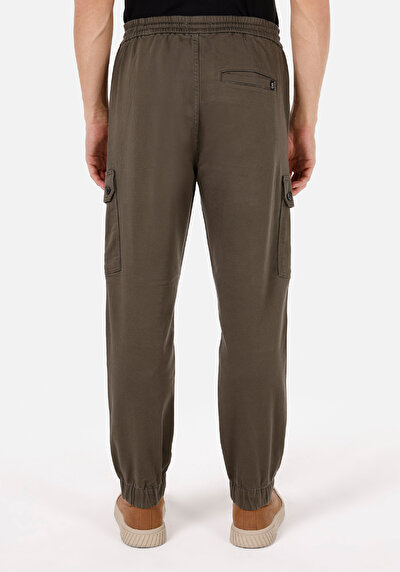Image de Pantalon Vert Lastikli Medium Rise En Gabardine Slim Fit Homme