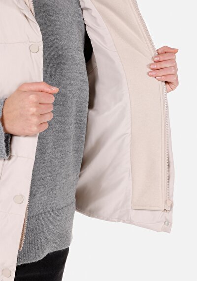 Afficher les détails de Gilet Beige Regular Fit Femme