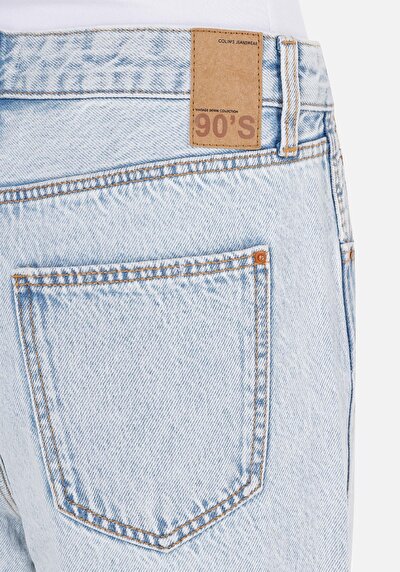 Afficher les détails de Short  Wıde Fit Femme