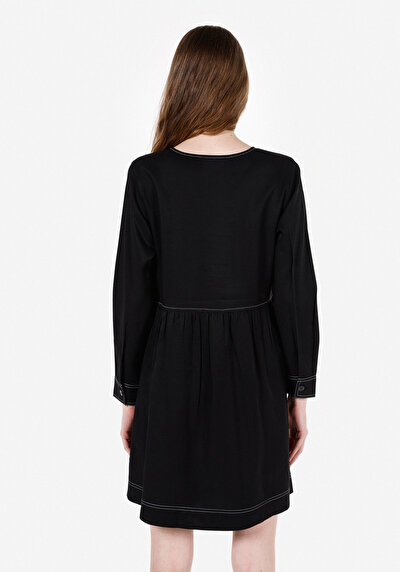 Image de Robe Noir Regular Fit Femme