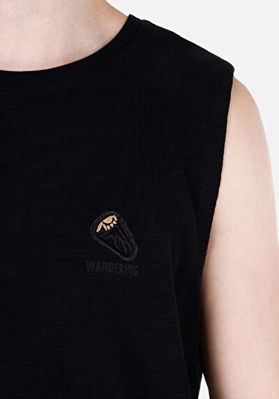 Afficher les détails de Athlète Noir Regular Fit Homme