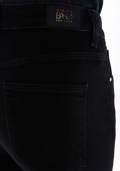 Afficher les détails de 900 Laris Pantalon Noir Full Length High Rise En Jean Regular Fit Femme