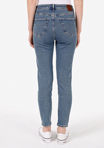 Image de 703 Carla Pantalon Bleu En Slim Fit Femme
