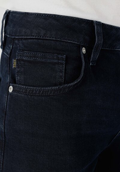Image de 044 Karl Pantalon  Straight Leg Low Rise En Jean Straight Fit Homme