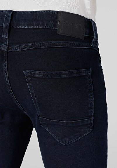 Afficher les détails de 044 Karl Pantalon  Straight Leg Low Rise En Jean Straight Fit Homme