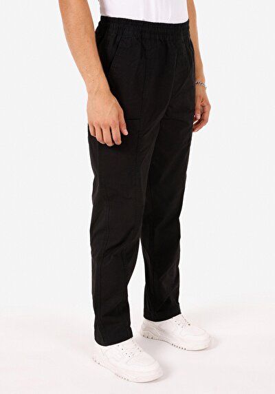 Image de Pantalon Noir Wide Leg Medium Rise En Sergé Relaxed Fit Homme