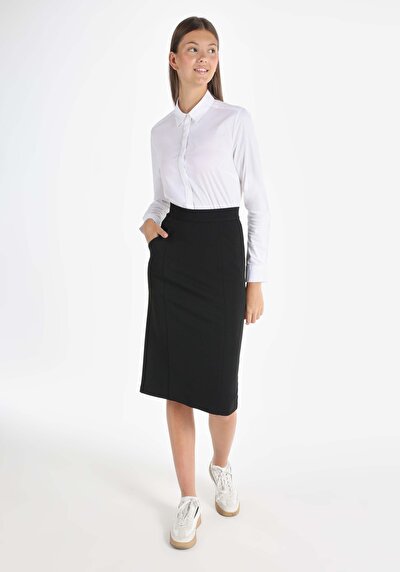 Afficher les détails de Jupe Noir Slim Fit    Femme