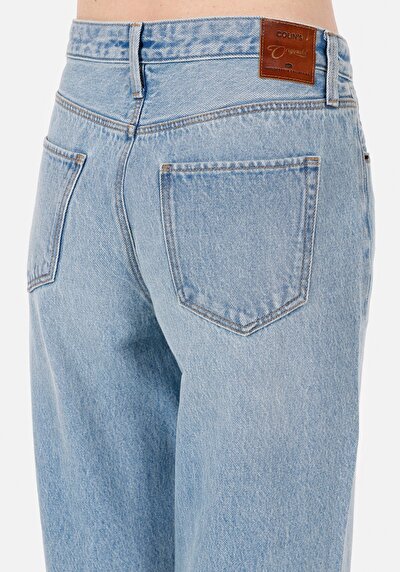 Afficher les détails de 970 Berry Pantalon Denim   En  Regular Fit Femme