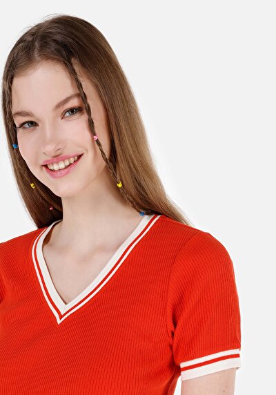 Image de T-shirt À Manches Courtes Rouge Slim Fit Droit Femme