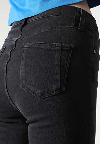 Afficher les détails de 759 Lara Pantalon Noir   En  Skinny Fit Femme