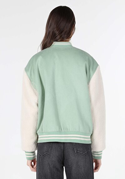Afficher les détails de Veste Vert Regular Fit    Femme