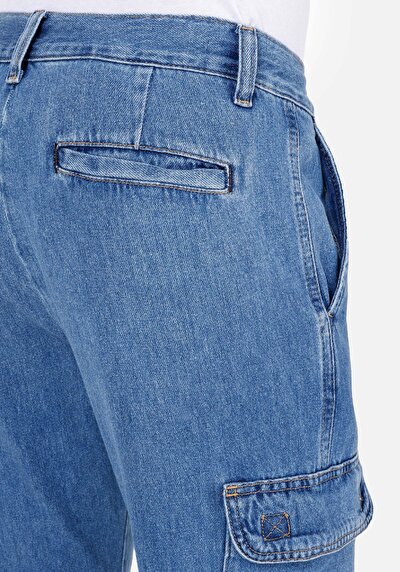 Afficher les détails de 162 Blair Pantalon Bleu Straight Leg Medium Rise En Jean Cargo Fit Homme