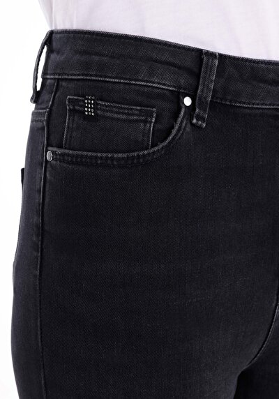 Afficher les détails de 760 Diana Pantalon Noir   En  Skinny Fit Femme