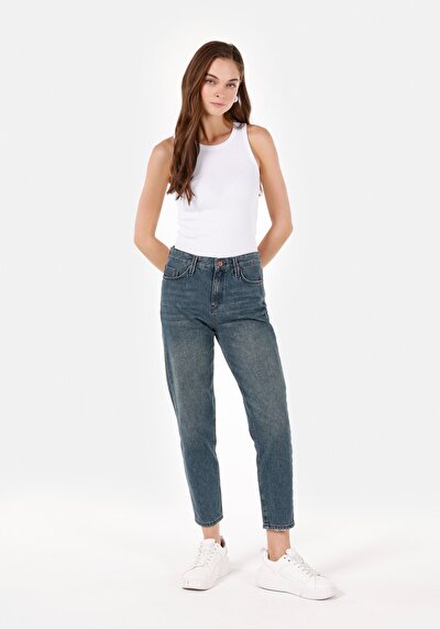 Image de 896 Maria Pantalon Bleu Tapered Leg En Mom Fit Femme