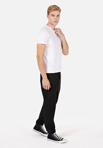 Image de Pantalon Noir Straight Leg Medium Rise En Sergé Regular Fit Homme