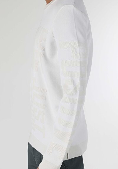Afficher les détails de Pull Blanc Regular Fit   Homme