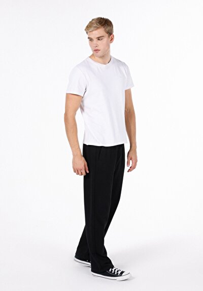 Afficher les détails de Pantalon De Survêtement Noir Regular Fit Homme