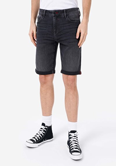 Afficher les détails de Short  Straight Fit Homme