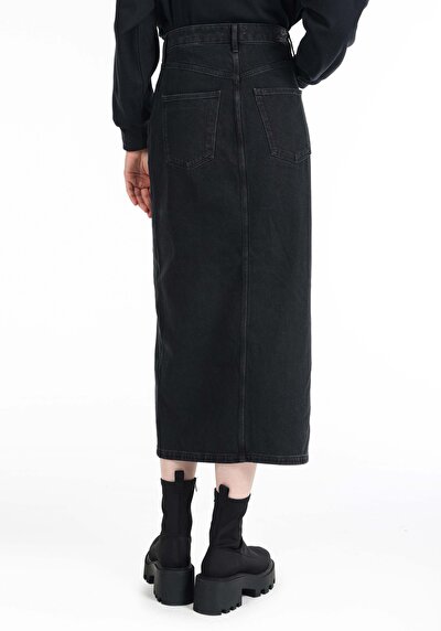 Afficher les détails de Jupe Noir Slim Fit    Femme