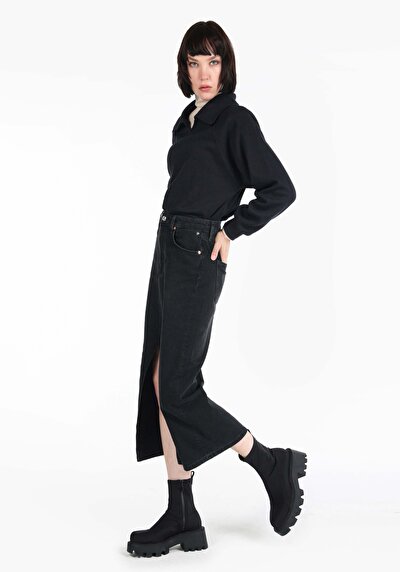 Afficher les détails de Jupe Noir Slim Fit    Femme