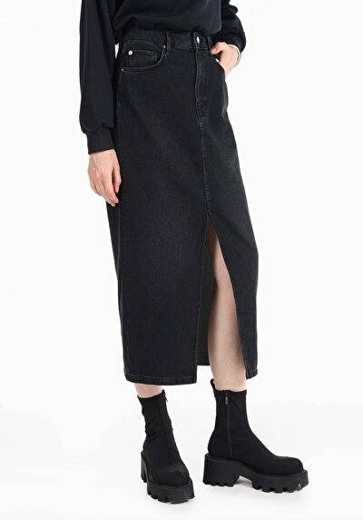 Afficher les détails de Jupe Noir Slim Fit    Femme