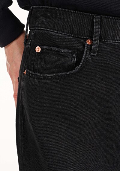 Afficher les détails de Jupe Noir Slim Fit    Femme
