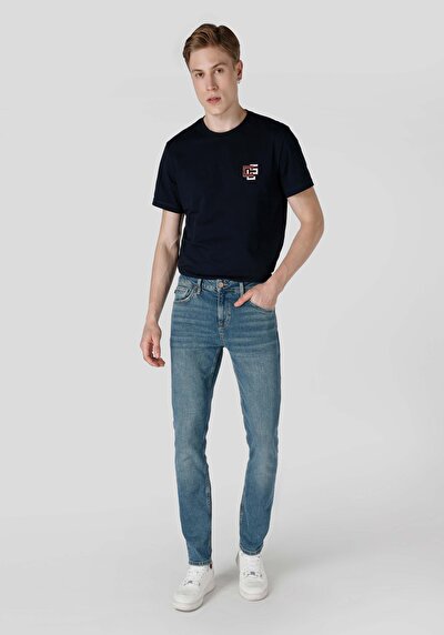 Image de 044 Karl Pantalon Denim Straight Leg Low Rise En Jean Straight Fit Homme