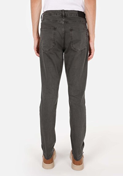 Image de Pantalon Vert Straight Leg Medium Rise En Sergé Straight Fit Homme