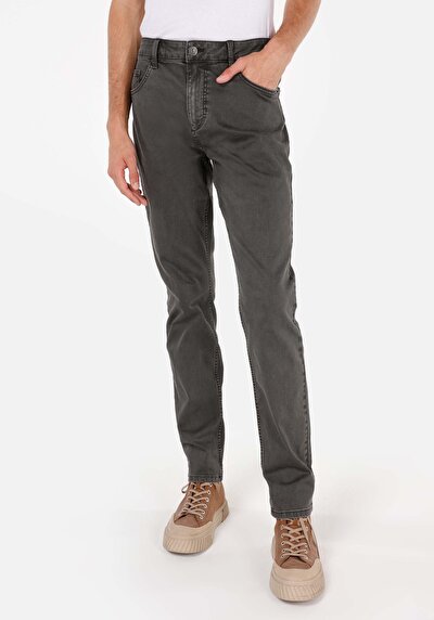 Image de Pantalon Vert Straight Leg Medium Rise En Sergé Straight Fit Homme