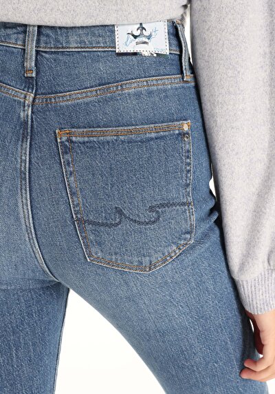 Afficher les détails de 792 Mila Pantalon Bleu Slim Straight Leg  En  Regular Fit Femme