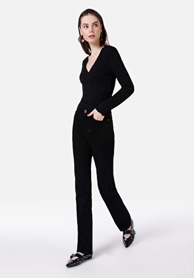 Image de 792 Mila Pantalon Noir En Regular Fit Femme