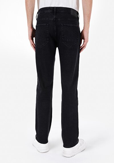 Image de 045 David Pantalon Denim Straight Leg Medium Rise En Regular Fit Homme