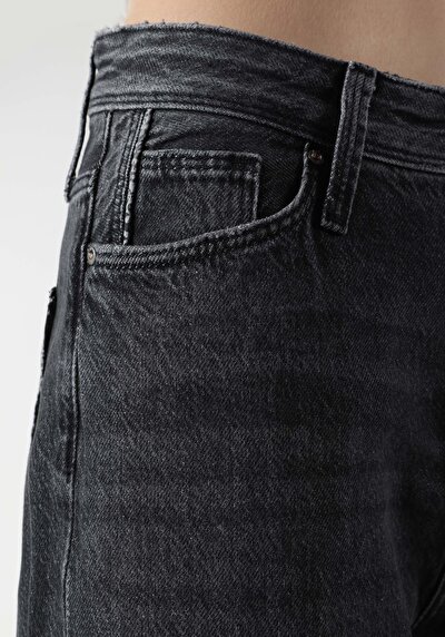 Image de 896 Maria Pantalon Noir En Mom Fit Femme