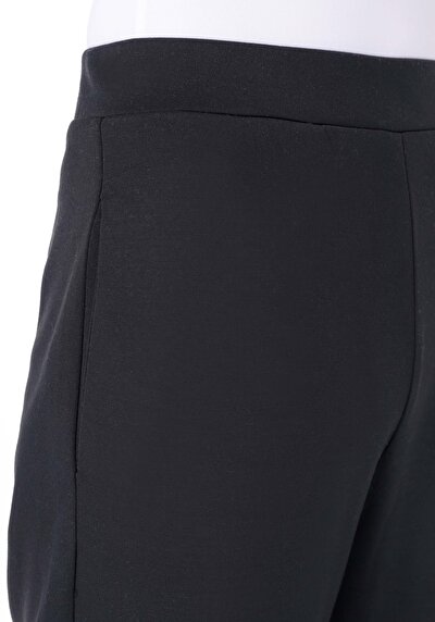 Afficher les détails de Pantalon De Survêtement Noir Regular Fit Femme