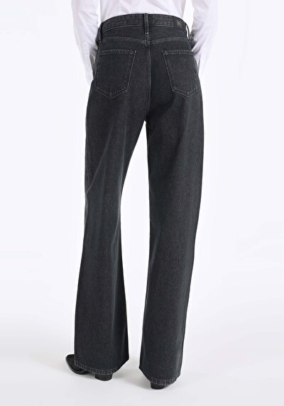 Image de 970 Berry Pantalon Blanc En Regular Fit Femme