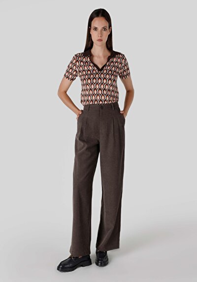 Afficher les détails de Pantalon Marron   En   Femme
