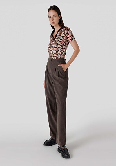Afficher les détails de Pantalon Marron   En   Femme