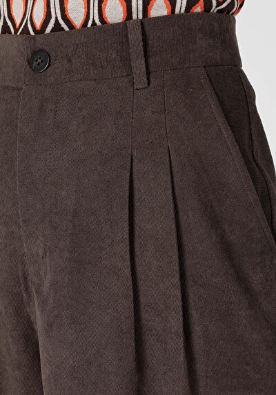 Afficher les détails de Pantalon Marron   En   Femme