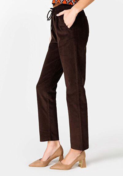 Afficher les détails de Pantalon Marron   En   Femme