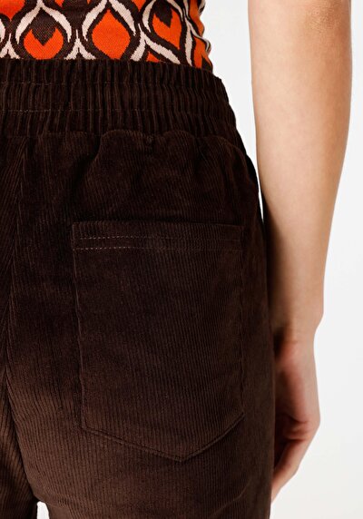 Afficher les détails de Pantalon Marron   En   Femme