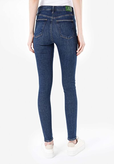 Afficher les détails de 759 Lara Pantalon Bleu Skinny  Leg Medium Rise En  Skinny Fit Femme
