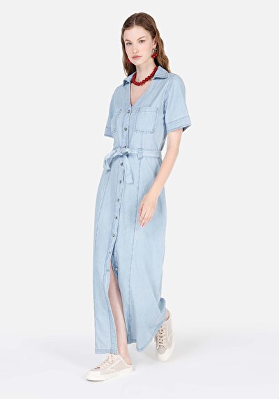 Image de Robe Blanc Slim Fit Manches Courtes Normale Jean Femme