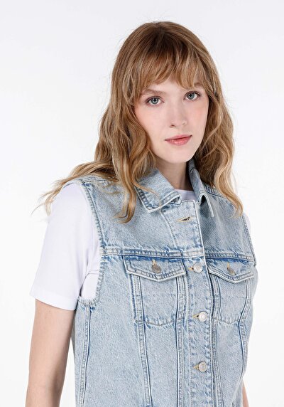 Afficher les détails de Gilet Bleu Regular Fit Femme