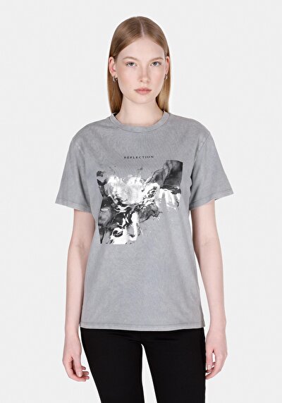 Image de T-shirt À Manches Courtes Gris Regular Fit Imprimé Femme