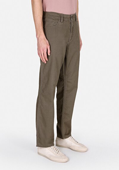Image de Pantalon Vert Uzun Medium Rise En Regular Fit Homme