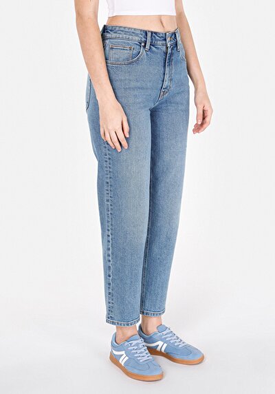 Image de 884 Lauren Pantalon En Jean Straight Fit Femme