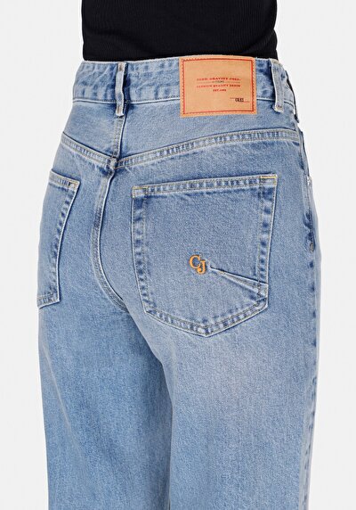Afficher les détails de 972 Lave Pantalon    En Jean Regular Fit Femme