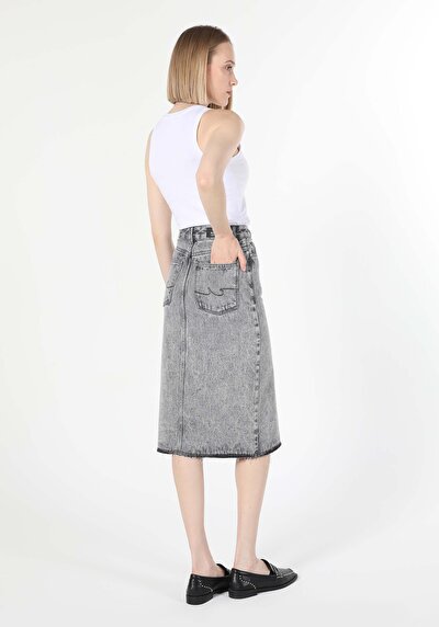 Afficher les détails de Jupe Denim Slim Fit    Femme